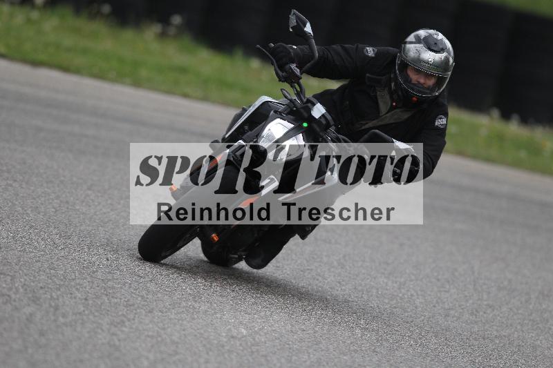 Archiv-2025/10 23.04.2025 Cornu Master School ADR/gruen-vert/11